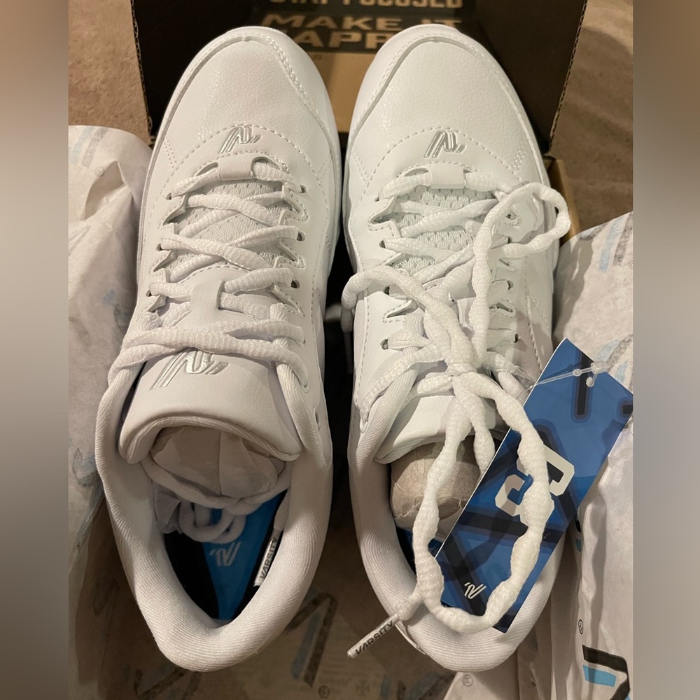 NWT: VARSITY CHEER SHOES